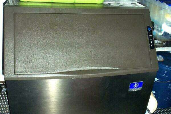 Broward Custom Extended Yacht For Sale