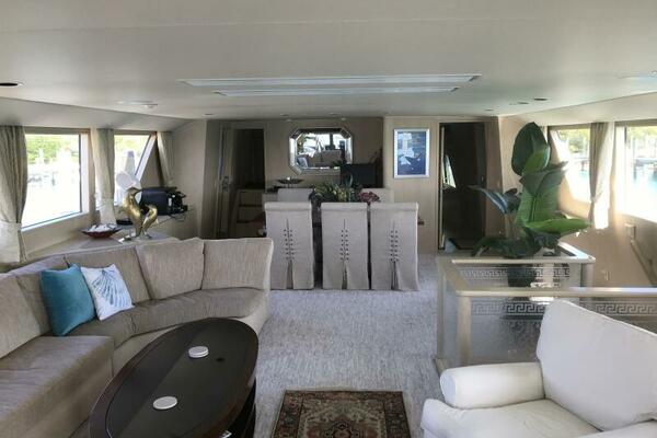 Salon Looking Forward   