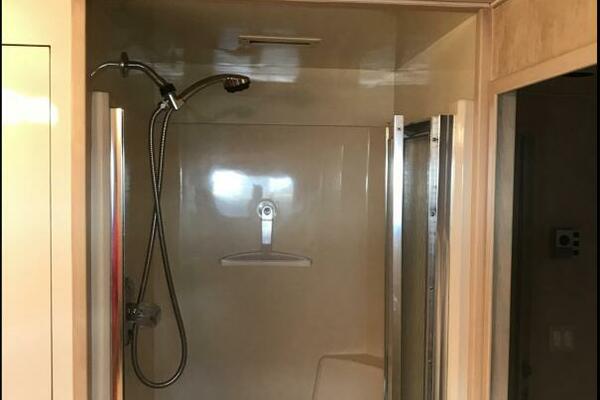 Starboard Twin Cabin Shower  