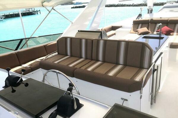 Flybridge Helm Seat  