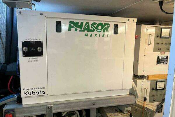 Broward Custom Extended Yacht For Sale