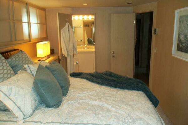 Broward Custom Extended Yacht For Sale