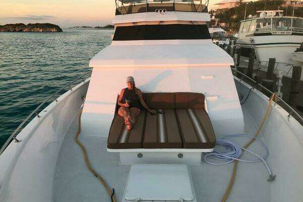 Broward Custom Extended Yacht For Sale