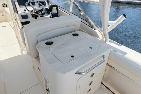 27ft Grady White Yacht For Sale