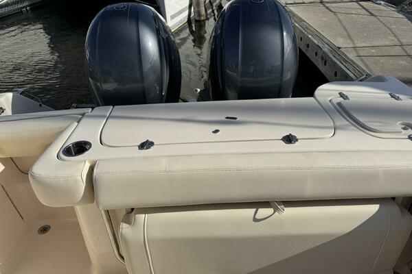 27ft Grady White Yacht For Sale