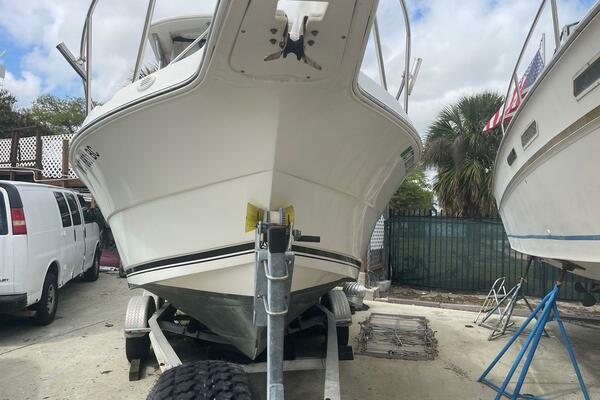 24ft Robalo Yacht For Sale