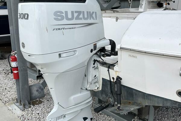 24ft Robalo Yacht For Sale