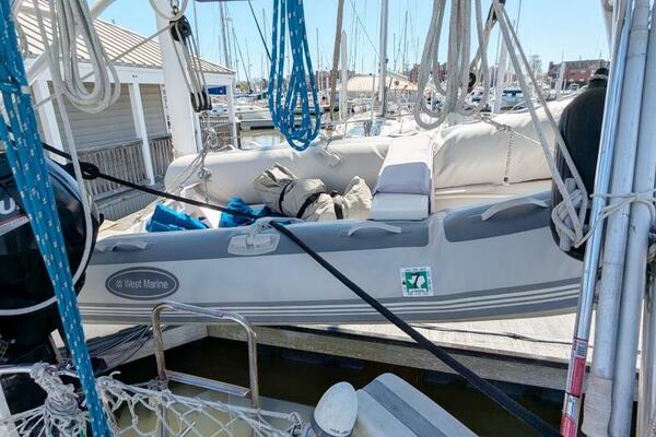 UBUNTU 46ft Morgan Yacht For Sale