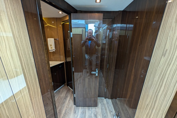 54ft Cruisers Yachts Yacht For Sale