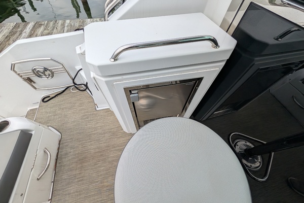 54ft Cruisers Yachts Yacht For Sale