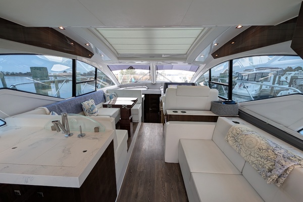 54ft Cruisers Yachts Yacht For Sale