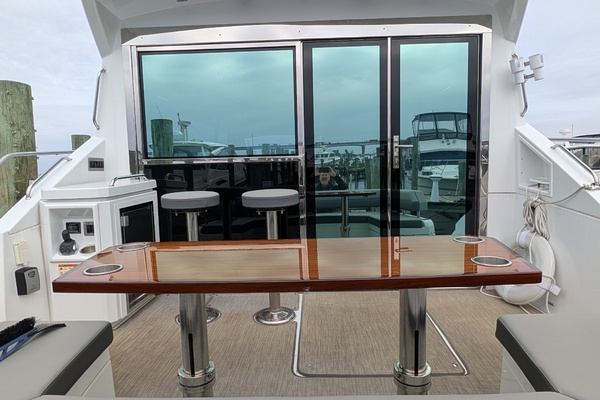 54ft Cruisers Yachts Yacht For Sale