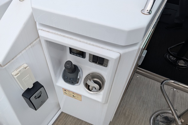 54ft Cruisers Yachts Yacht For Sale