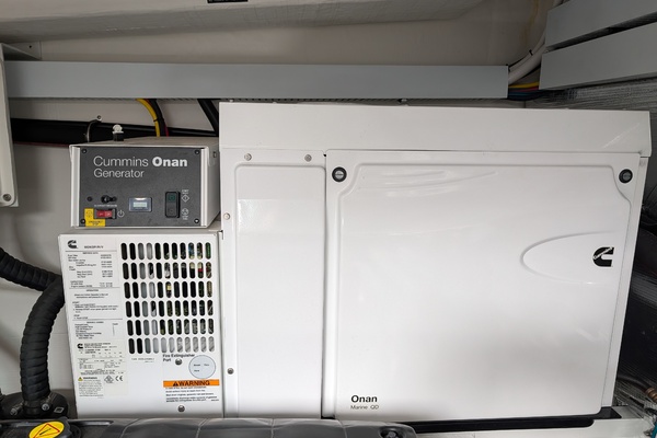 54ft Cruisers Yachts Yacht For Sale