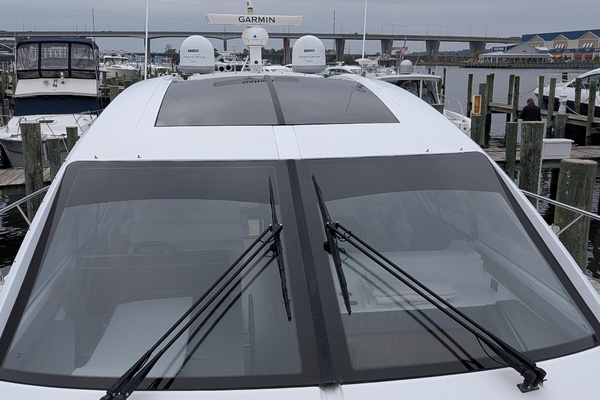 54ft Cruisers Yachts Yacht For Sale