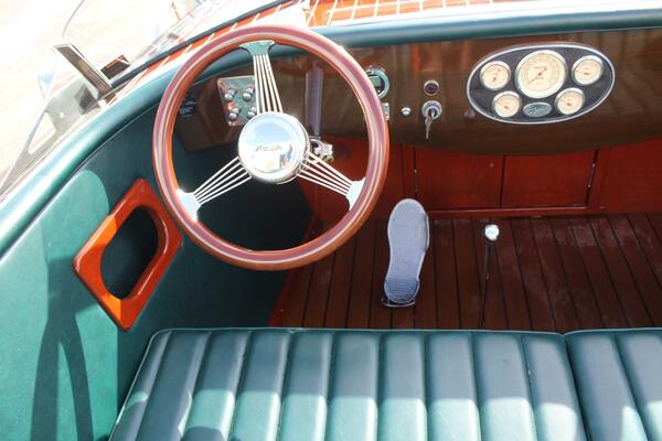 My Lil Sweetie 30ft Hacker Craft Yacht For Sale