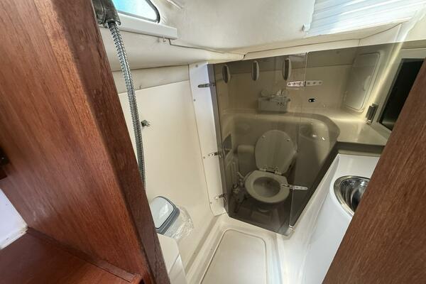 Oracle 33ft Gemini Yacht For Sale