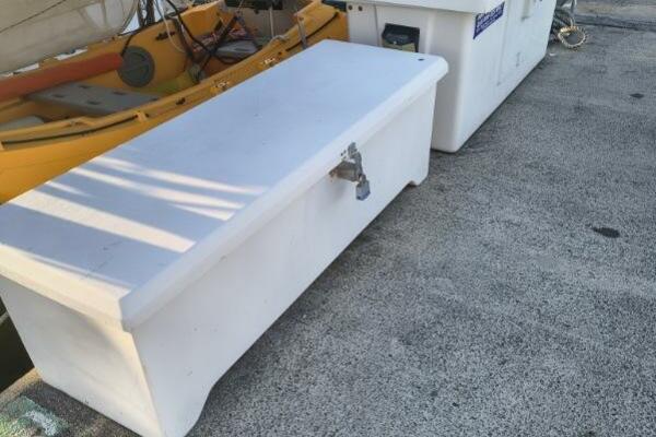 Oracle 33ft Gemini Yacht For Sale