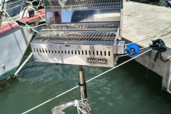 Oracle 33ft Gemini Yacht For Sale