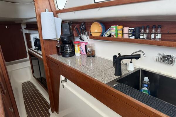 Oracle 33ft Gemini Yacht For Sale