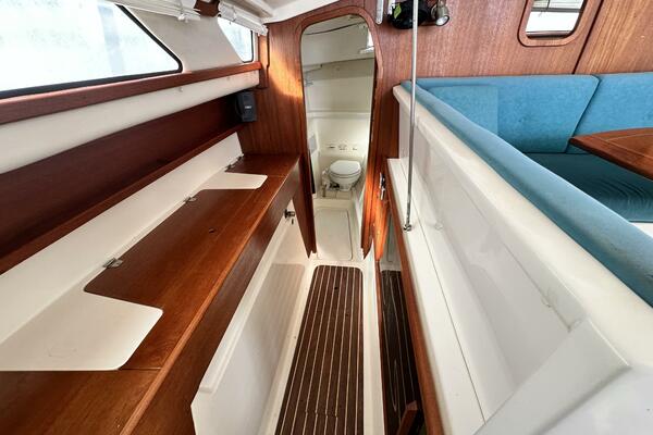 Oracle 33ft Gemini Yacht For Sale