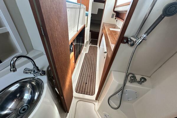 Oracle 33ft Gemini Yacht For Sale
