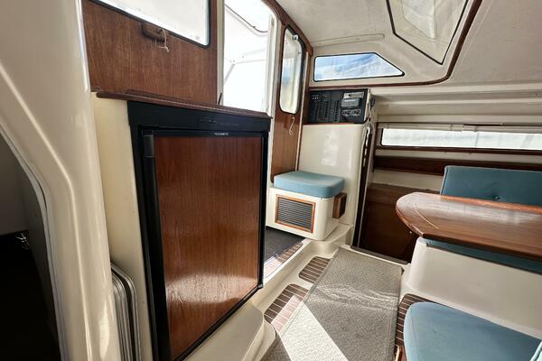 Oracle 33ft Gemini Yacht For Sale