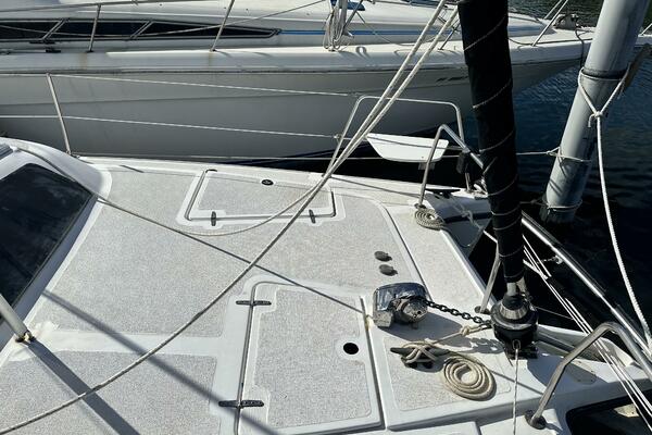 Oracle 33ft Gemini Yacht For Sale