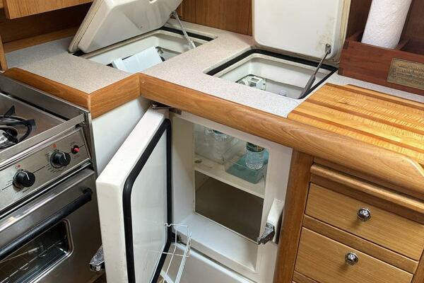 GUINEVERE 36ft Catalina Yacht For Sale