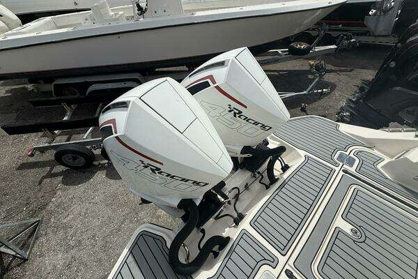 2020 Sea Ray 35