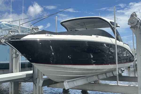 35-ft-Sea Ray-2020-350 SLX Outboard-Stuart Florida United States yacht for sale