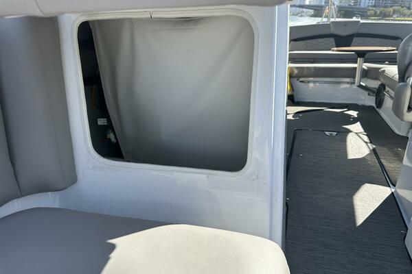 26ft Four Winns Yacht For Sale