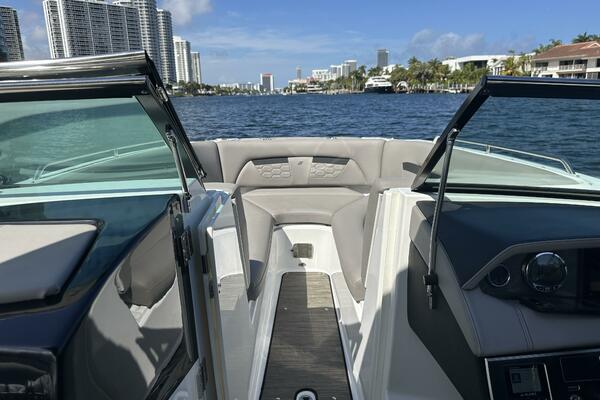 26ft Four Winns Yacht For Sale