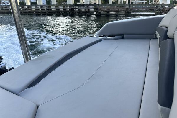 26ft Four Winns Yacht For Sale