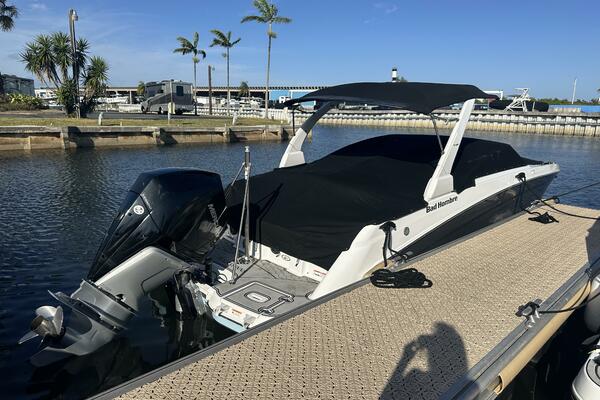 26ft Four Winns Yacht For Sale