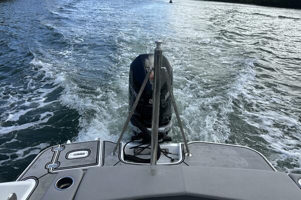 26ft Four Winns Yacht For Sale