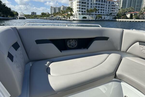 26ft Four Winns Yacht For Sale