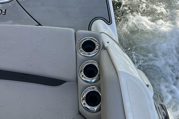 26ft Four Winns Yacht For Sale