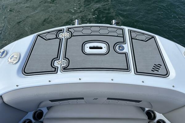 26ft Four Winns Yacht For Sale