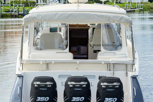 MJM 43 Scout - Exterior Profile