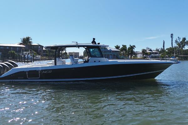 42ft HCB Yacht For Sale