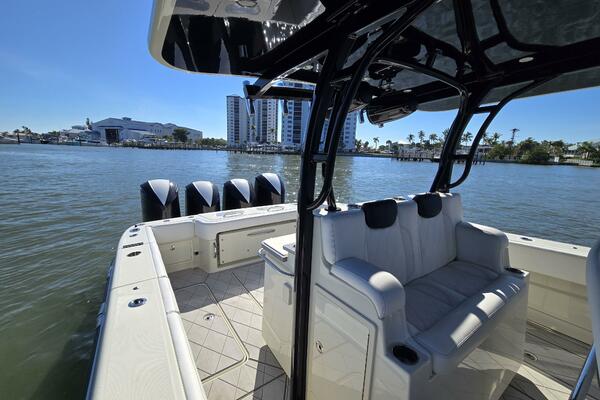 42ft HCB Yacht For Sale