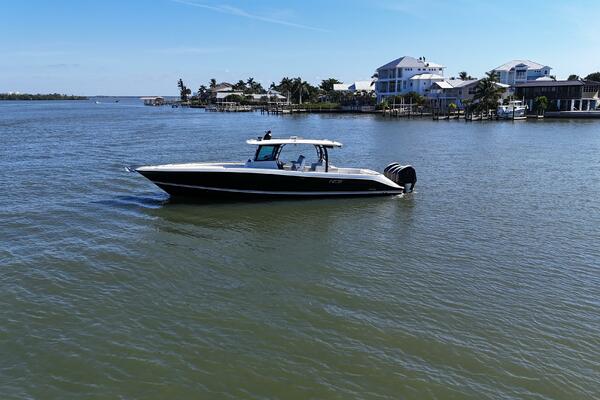 42ft HCB Yacht For Sale