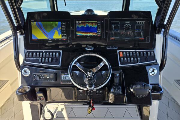 42ft HCB Yacht For Sale