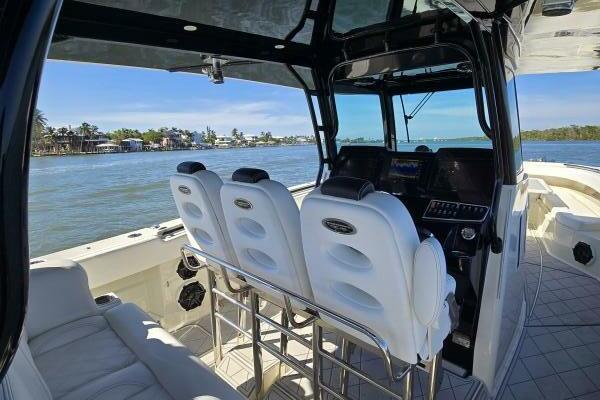 42ft HCB Yacht For Sale