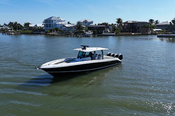 42ft HCB Yacht For Sale