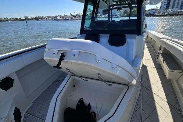 42ft HCB Yacht For Sale