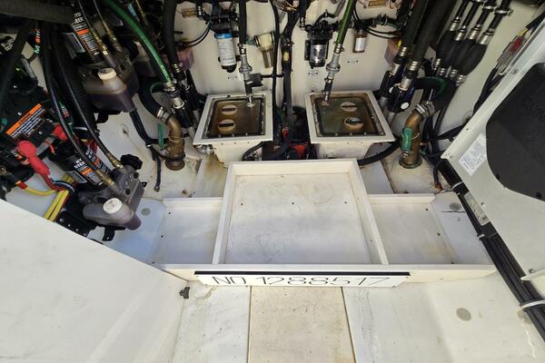 42ft HCB Yacht For Sale