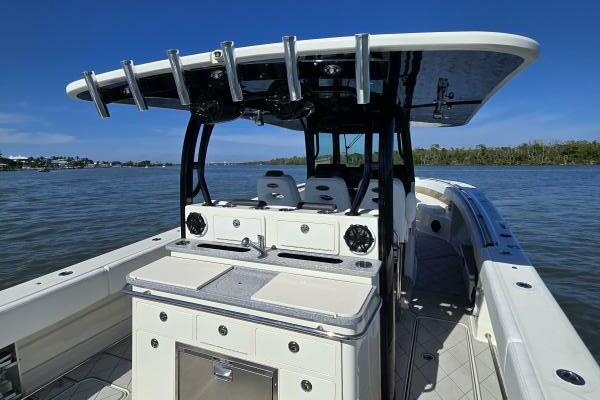 42ft HCB Yacht For Sale