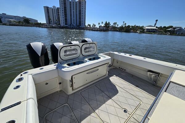 42ft HCB Yacht For Sale